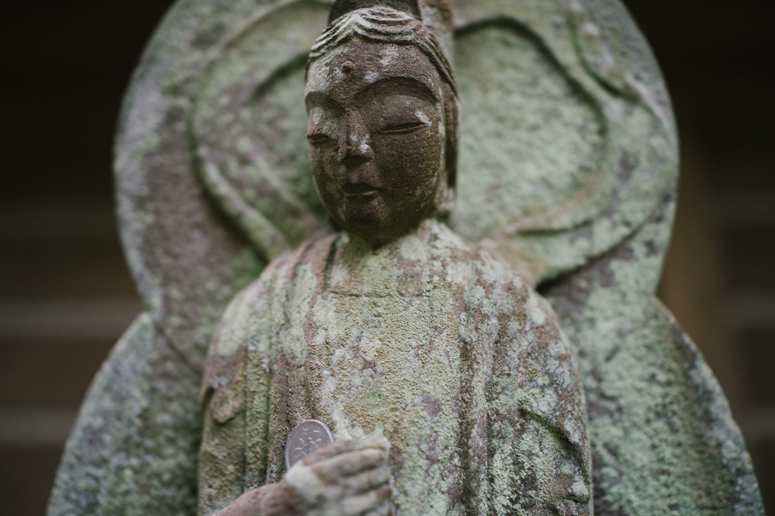 Buddha statues are object to many offerings.