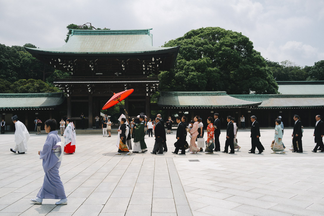 The lady in violet was responsible for the ceremony arrangements.