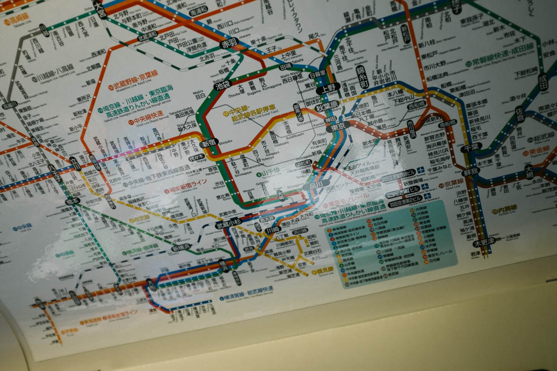 Very dense conglomerate of subway lines and several providers too