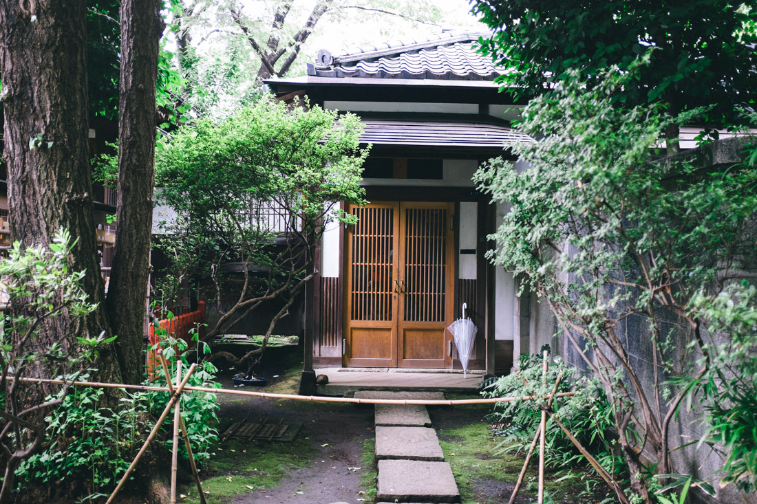Side house at the shrine.