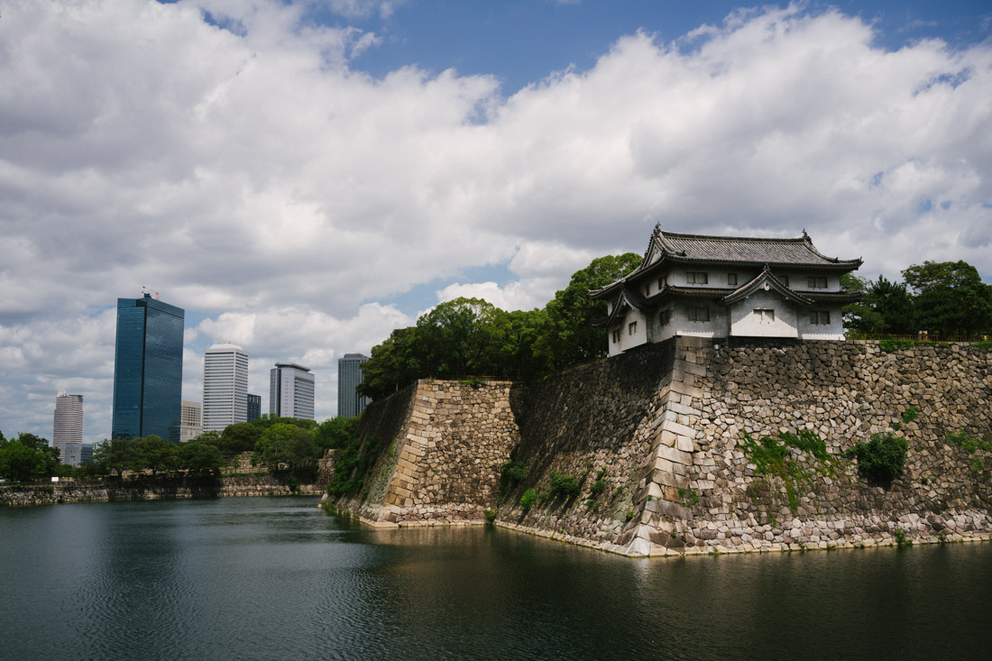 First view of the Osaka-jo rampart. We could tell this was going to be huge just by the size of the moat.